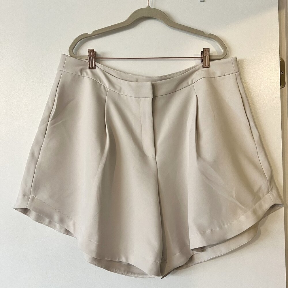 High Waist Cream Women's Shorts
